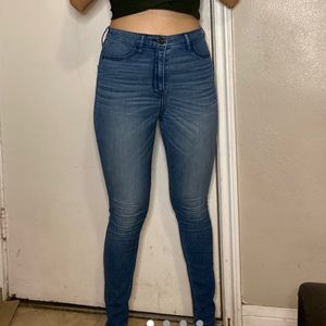 Hollister high rise jeggings